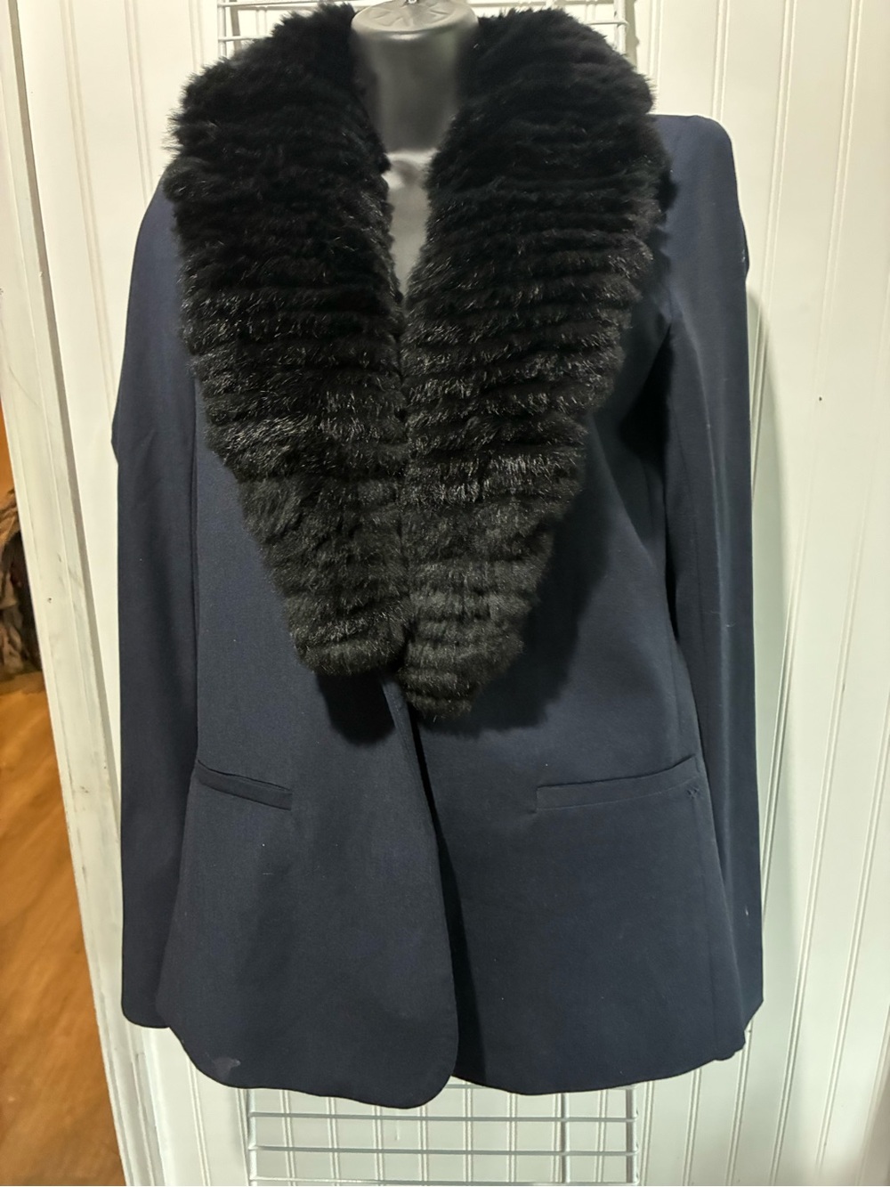 Elizabeth and James Black Blazer with Black Faux-Fur Collar